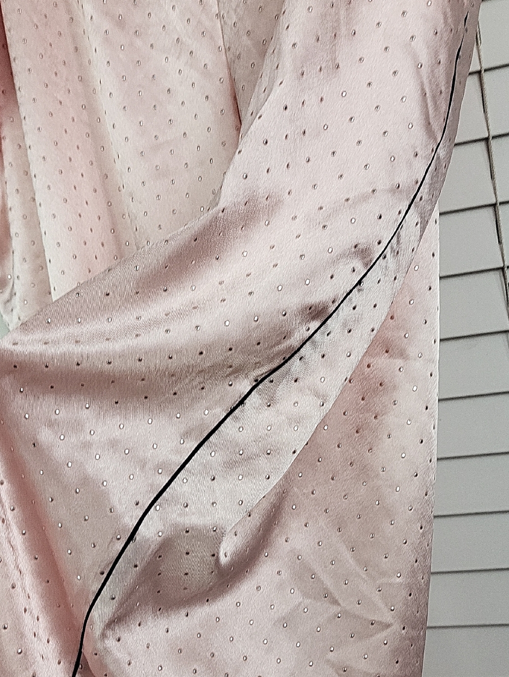 NWOT VICTORIA'S SECRET Dew Drop Satin Long Pajama Set Pink rhinestones. Size XXL - Picture 15 of 16